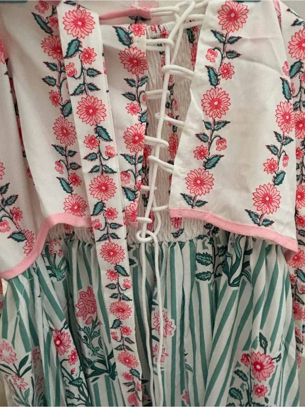 Medium Spring/Summer Dress - Picture 3 of 6
